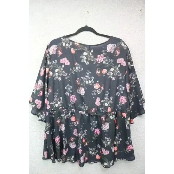 Torrid Short Flutter Sleeves Babydoll Top-Size 3X-Floral-Silky-Whimsigoth - Picture 5 of 6